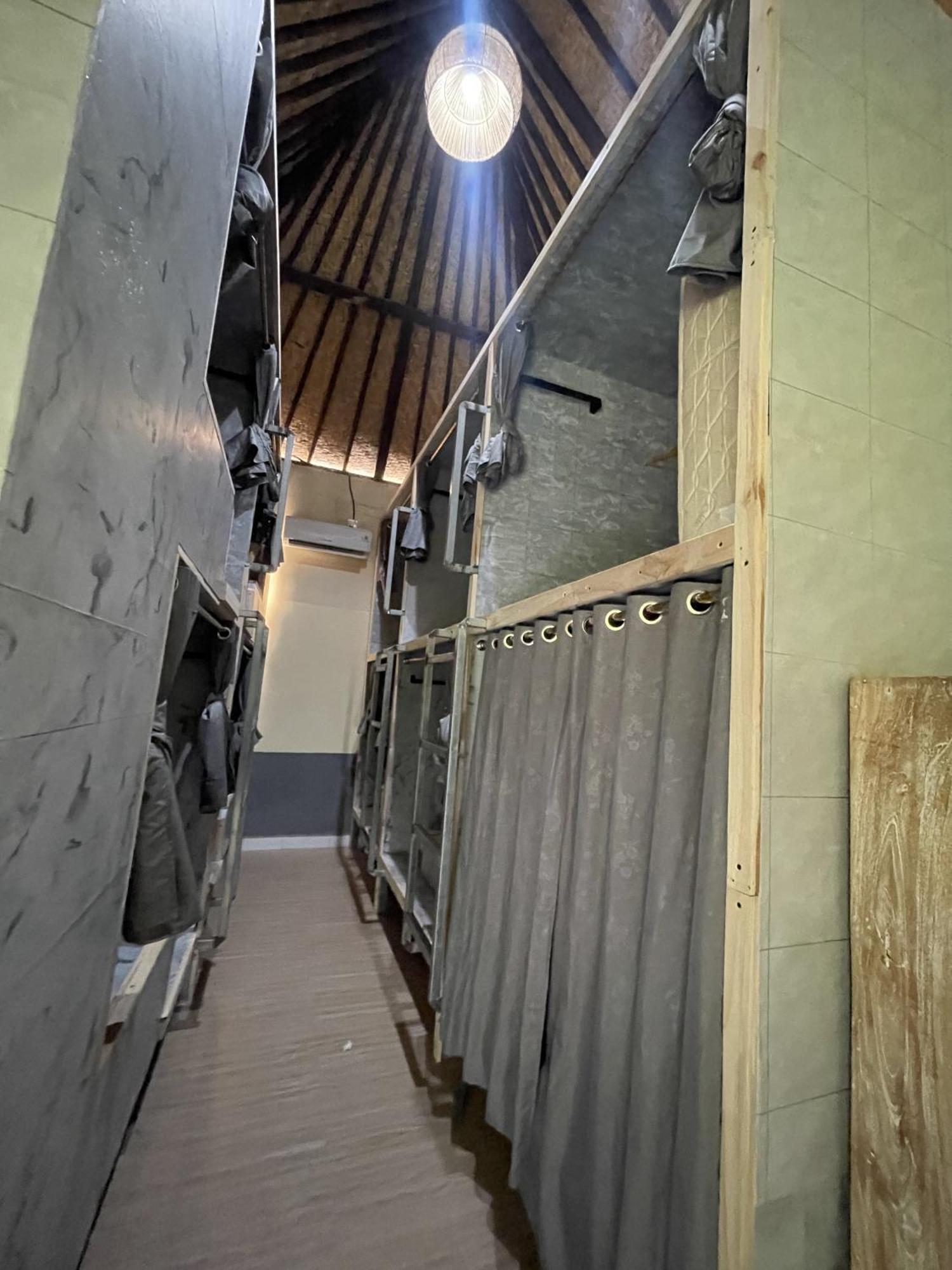 Pedidi Penida Hostel Batununggul Extérieur photo